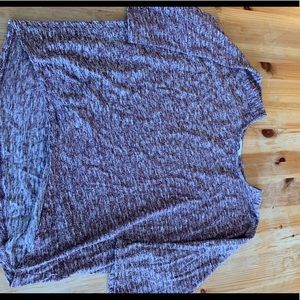 High-low quarter sleeve light sweater